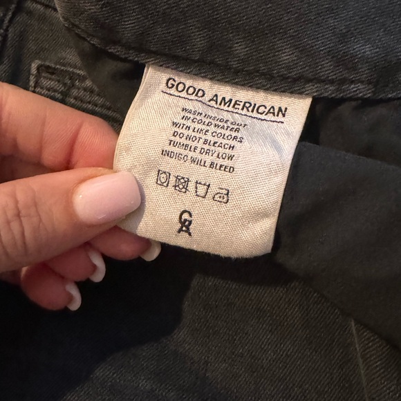 Good American Jeans - Picture 3 of 6